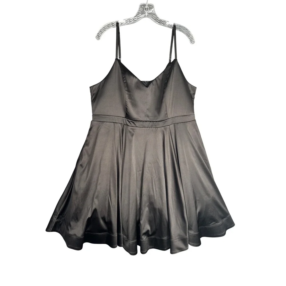 Torrid Womens Satin Fit and Flare Cocktail Dress 20 Black Sweetheart Formal LBD - Picture 2 of 15
